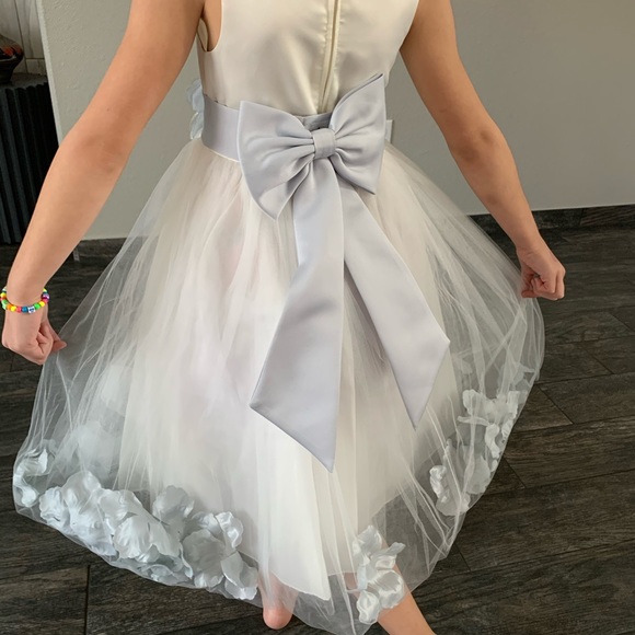 $35😍Flower girl dress - Picture 2 of 6